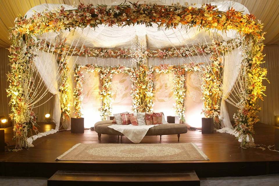 wedding-planners-tranzition-weddings-events-stage-decor-10_15_353827-160010355067237 Engagement